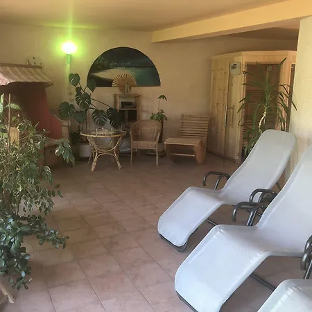 Schuetzenhaus Hotel 3*