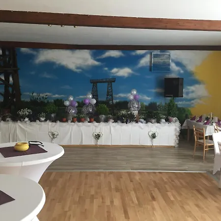 فندق Schuetzenhaus 3*