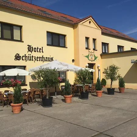 Hotel Schuetzenhaus 3*